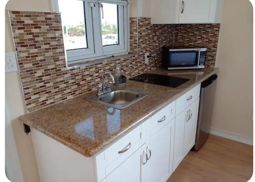 3-Hillview Cottages Rolleville